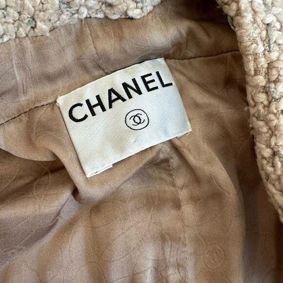 Chanel Vintage Fall 2002 Beige Green Tweed 02A Jacket Skirt Suit - Picture 11 of 16